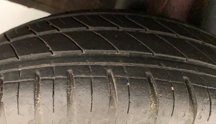 2021 Renault Kwid RXT 0.8, Petrol, Manual, 14,409 km, Right Rear Tyre Tread