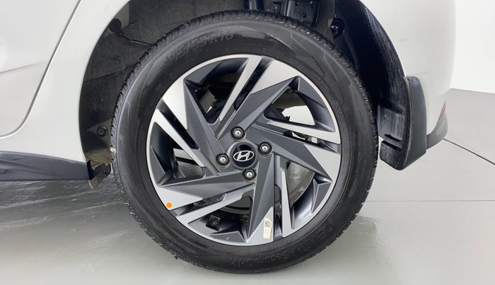 2021 Hyundai NEW I20 ASTA (O) 1.5 CRDI MT, Diesel, Manual, 27,082 km, Left Rear Wheel