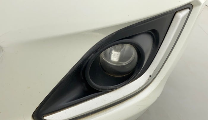 2015 Maruti Swift ZDI, Diesel, Manual, 1,34,650 km, Left fog light - Not working