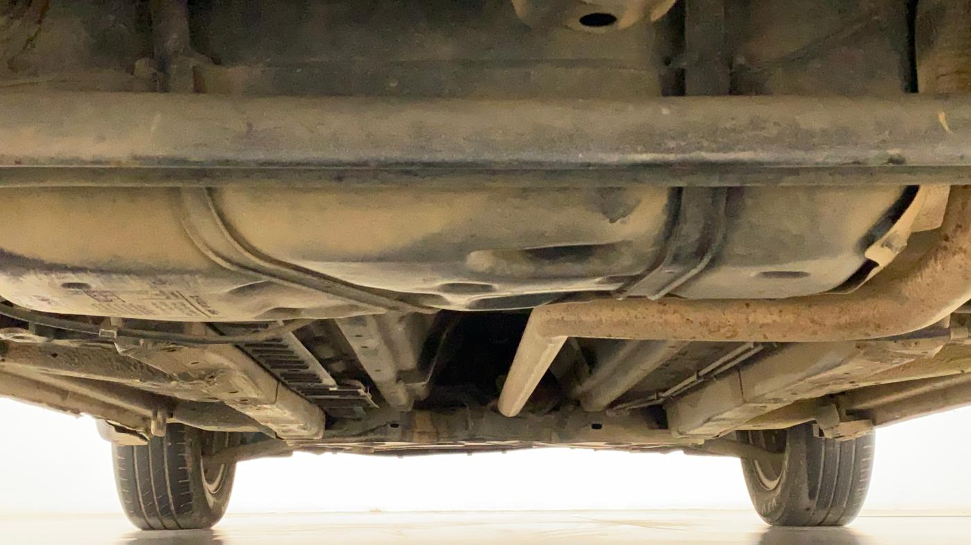 2015 Maruti Swift ZDI, Diesel, Manual, 1,34,650 km, Rear Underbody