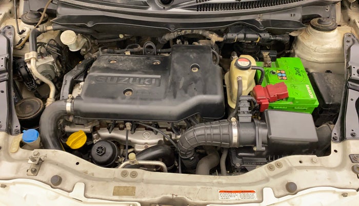 2015 Maruti Swift ZDI, Diesel, Manual, 1,34,650 km, Open Bonet
