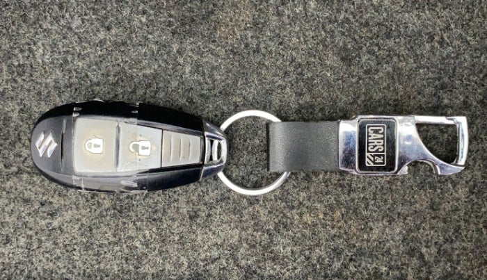 2015 Maruti Swift ZDI, Diesel, Manual, 1,34,650 km, Lock system - Keyless sensor not working