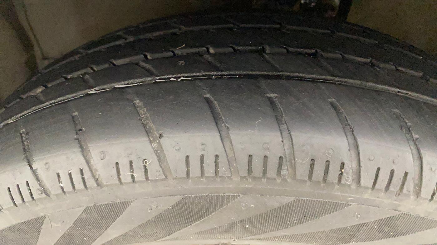 2021 Maruti Celerio ZXI AMT (O), Petrol, Automatic, 27,973 km, Left Rear Tyre Tread