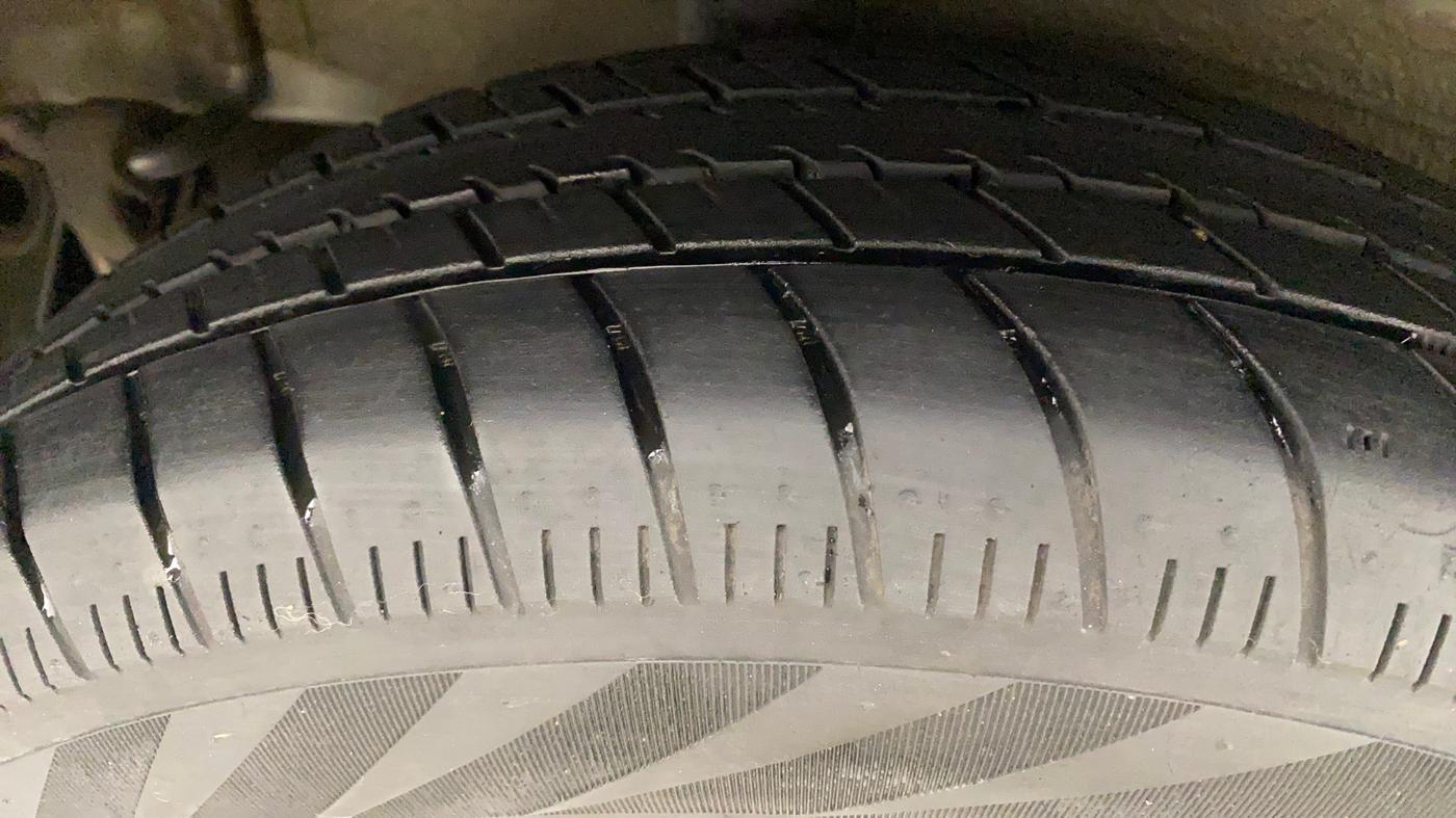 2021 Maruti Celerio ZXI AMT (O), Petrol, Automatic, 27,973 km, Right Front Tyre Tread
