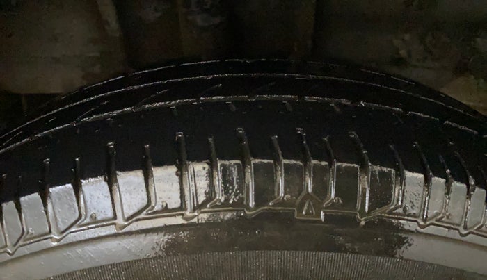 2018 Tata Tiago XM PETROL, Petrol, Manual, 43,885 km, Right Rear Tyre Tread