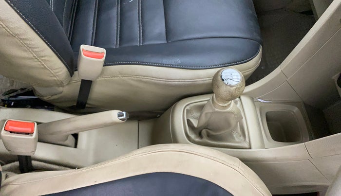 2017 Maruti Ertiga ZXI, Petrol, Manual, 59,866 km, Gear Lever