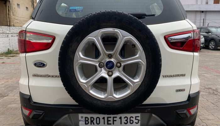 2019 Ford Ecosport TITANIUM + 1.5L DIESEL, Diesel, Manual, 1,05,820 km, Spare Tyre