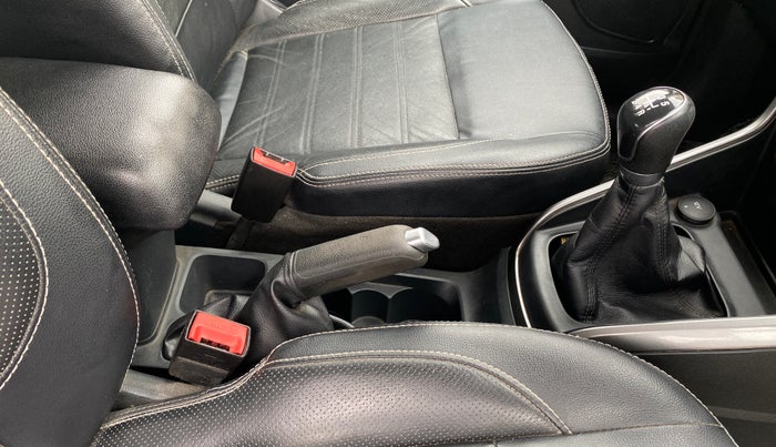 2019 Ford Ecosport TITANIUM + 1.5L DIESEL, Diesel, Manual, 1,05,820 km, Gear Lever