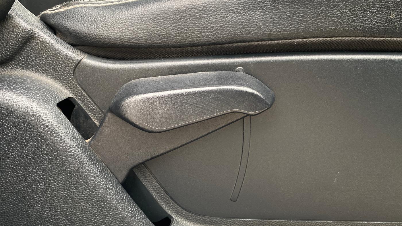 2019 Ford Ecosport TITANIUM + 1.5L DIESEL, Diesel, Manual, 1,05,820 km, Driver Side Adjustment Panel