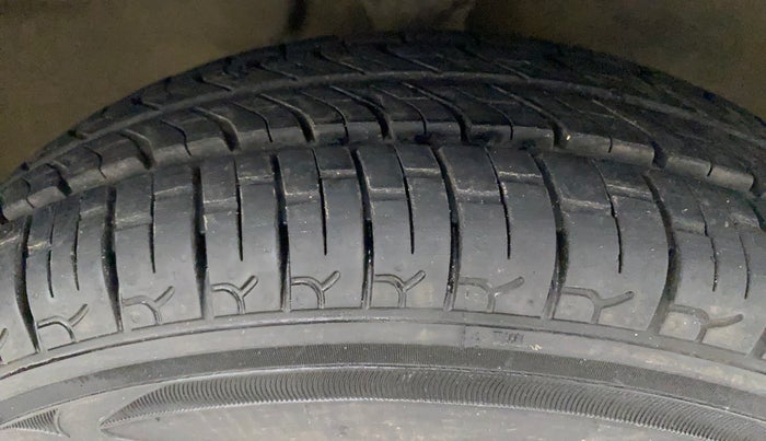 2019 Maruti Alto 800 LXI, Petrol, Manual, 30,812 km, Right Front Tyre Tread