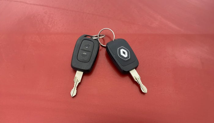 2018 Renault Duster RXS CVT, Petrol, Automatic, 32,660 km, Key Close Up