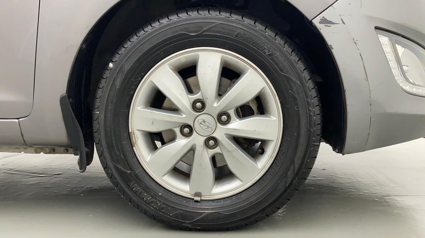 2013 Hyundai i20 SPORTZ 1.2, Petrol, Manual, 60,806 km, Right Front Wheel