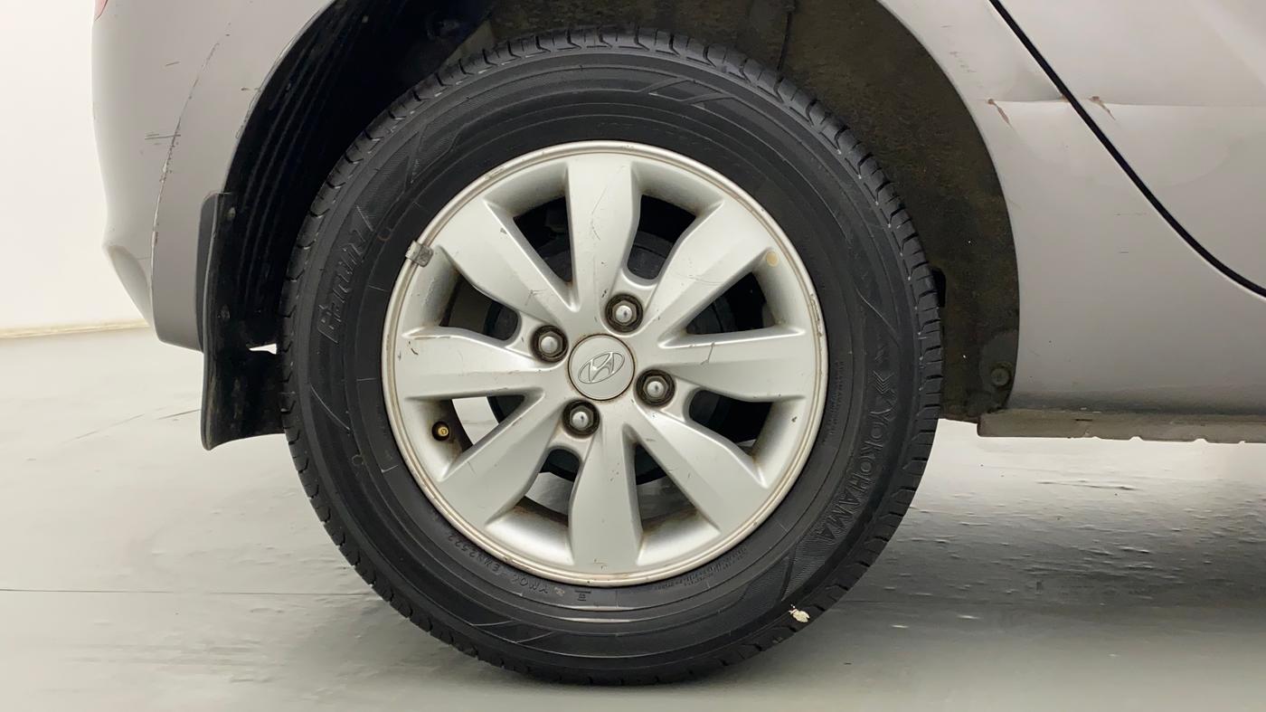 2013 Hyundai i20 SPORTZ 1.2, Petrol, Manual, 60,806 km, Right Rear Wheel