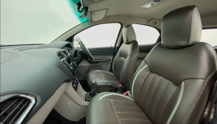 2017 Tata Tiago XZ 1.2 REVOTRON, Petrol, Manual, 51,876 km, Right Side Front Door Cabin