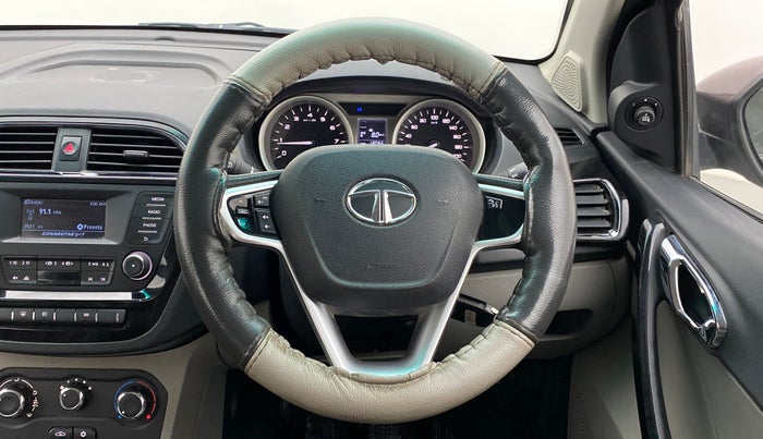 2017 Tata Tiago XZ 1.2 REVOTRON, Petrol, Manual, 51,876 km, Steering Wheel Close Up