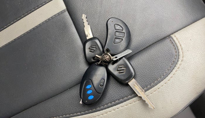 2013 Maruti Alto K10 VXI, Petrol, Manual, 33,983 km, Key Close Up