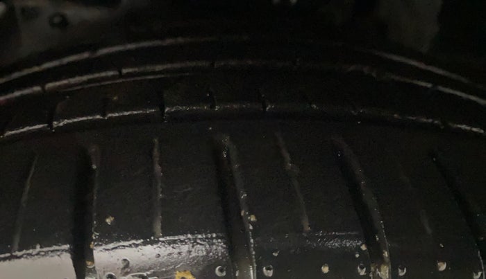 2019 Ford Figo Aspire TITANIUM PLUS 1.2 PETROL, Petrol, Manual, 44,482 km, Left Front Tyre Tread