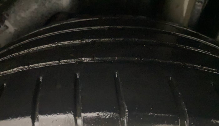 2019 Ford Figo Aspire TITANIUM PLUS 1.2 PETROL, Petrol, Manual, 44,482 km, Left Rear Tyre Tread