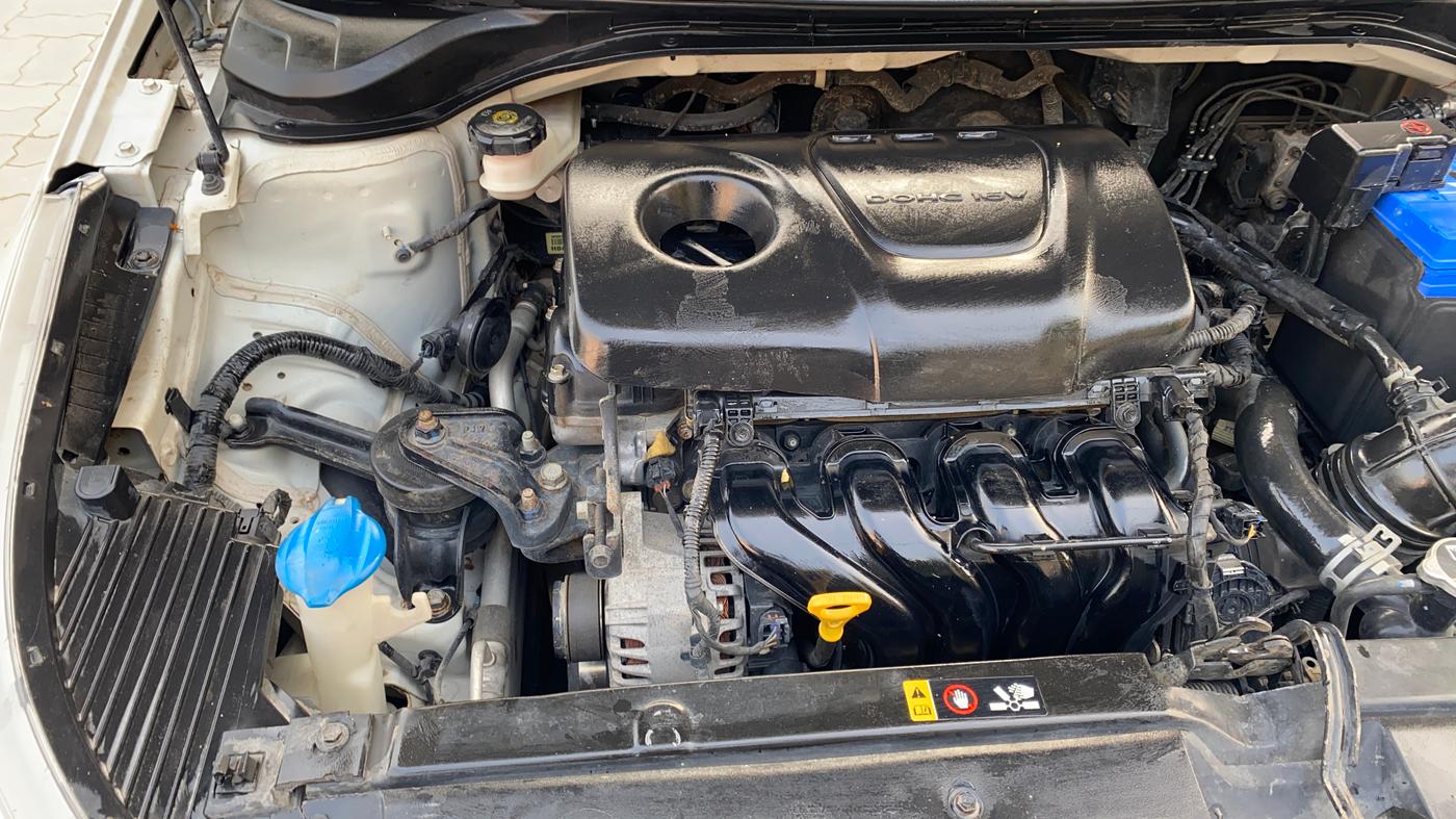 2018 Hyundai Verna 1.6 VTVT SX, Petrol, Manual, 41,992 km, Engine View - Right