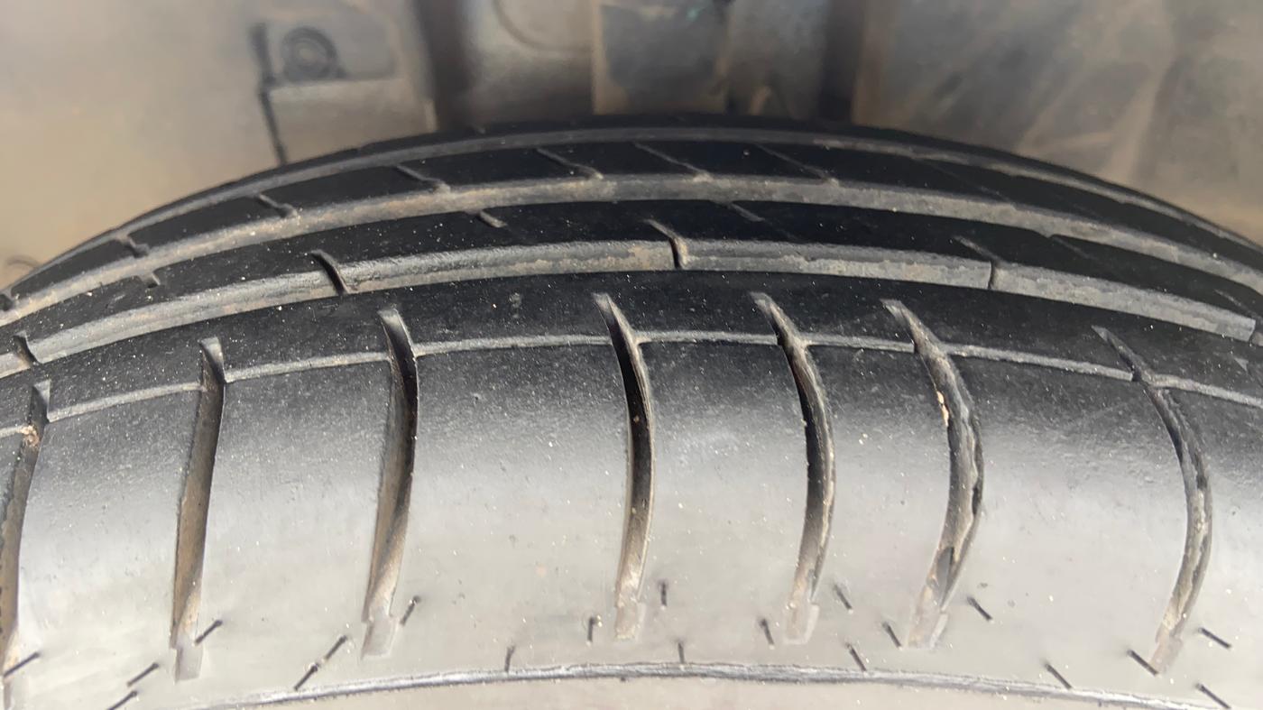 2019 Datsun Redi Go S, Petrol, Manual, 83,650 km, Left Front Tyre Tread