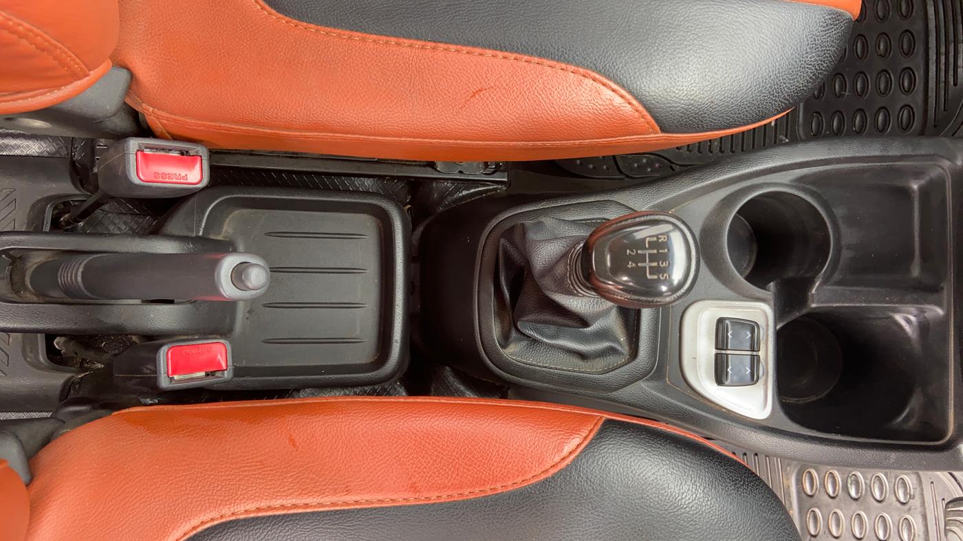 2019 Datsun Redi Go S, Petrol, Manual, 83,650 km, Gear Lever