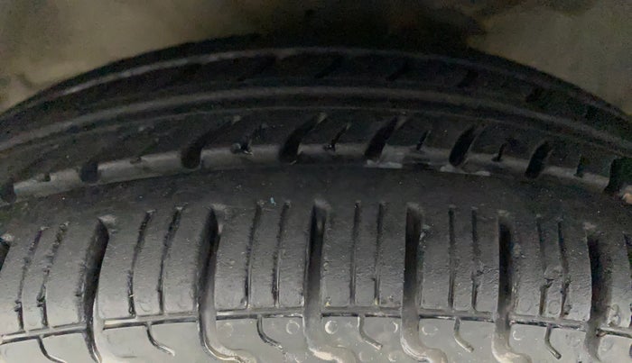 2013 Hyundai Santro Xing GL PLUS, Petrol, Manual, 51,645 km, Left Front Tyre Tread