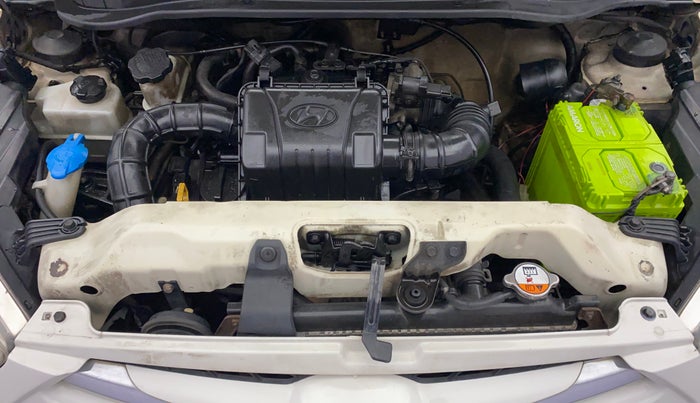 2014 Hyundai Eon MAGNA +, Petrol, Manual, 1,11,302 km, Engine View