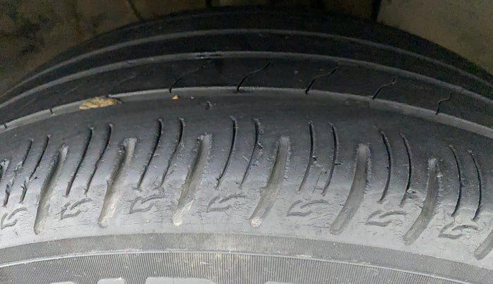2021 Hyundai VENUE SX 1.0 TURBO, Petrol, Manual, 50,486 km, Right Front Tyre Tread