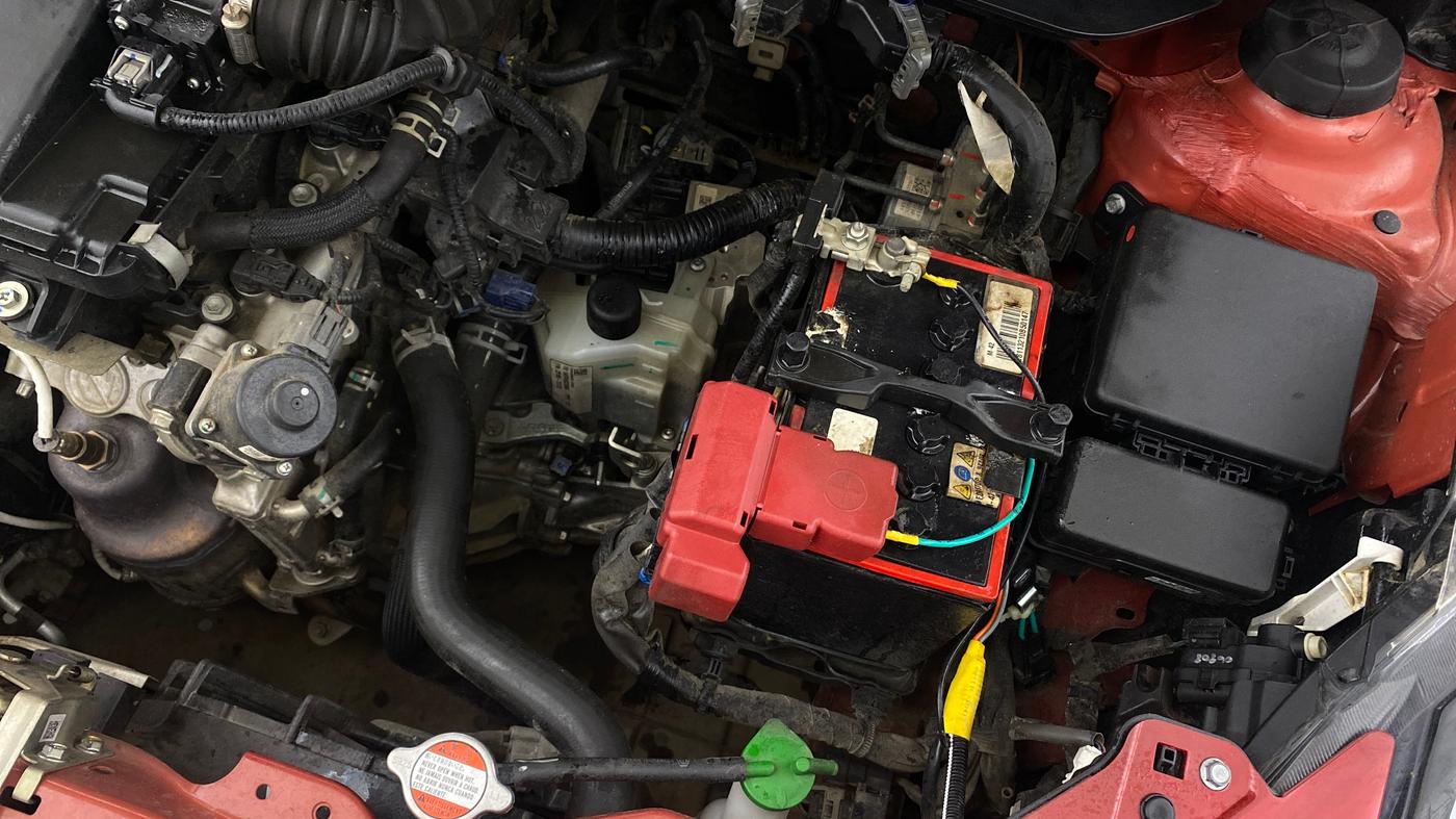 2025 Maruti Swift ZXi AMT, Petrol, Automatic, 62,398 km, Engine View - Left