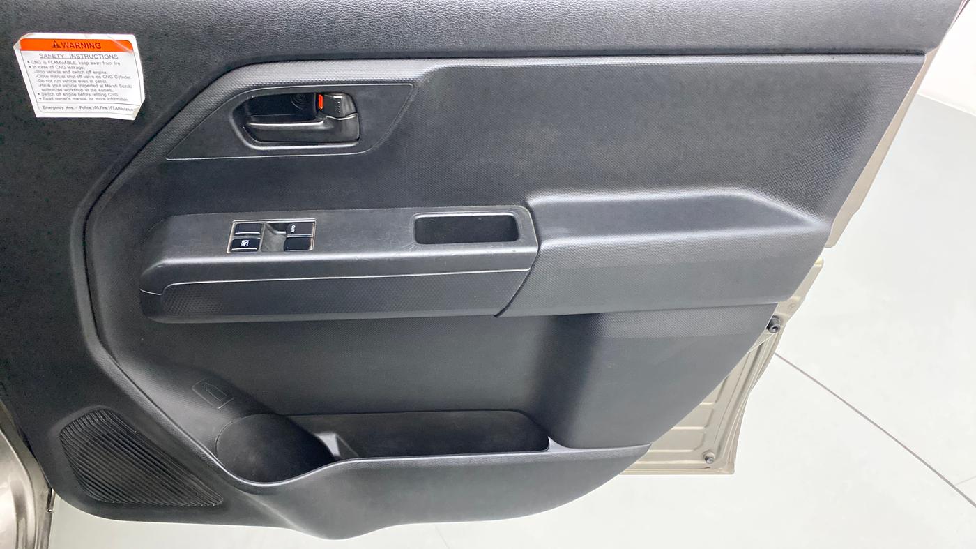2019 Maruti New Wagon-R LXI CNG 1.0 L, CNG, Manual, 85,043 km, Driver Side Door Panels Control