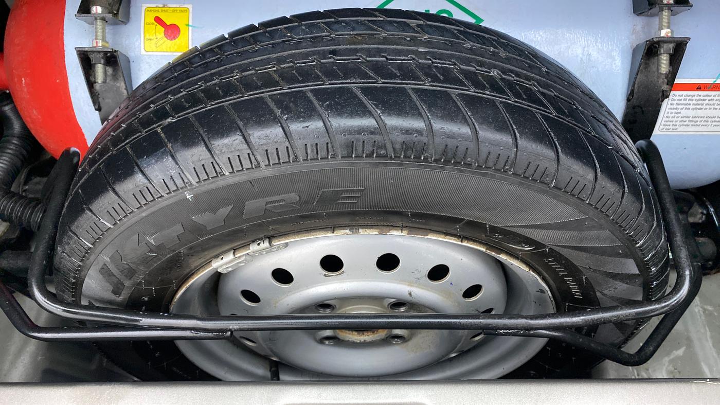 2019 Maruti New Wagon-R LXI CNG 1.0 L, CNG, Manual, 85,043 km, Spare Tyre