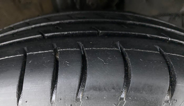 2019 Maruti New Wagon-R LXI CNG 1.0 L, CNG, Manual, 85,043 km, Right Front Tyre Tread