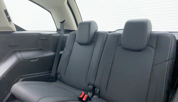 2018 Tata Hexa Varicor 400 XTA, Diesel, Automatic, 27,138 km, Third Seat Row ( optional )