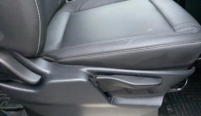 2018 Tata Hexa Varicor 400 XTA, Diesel, Automatic, 27,138 km, Driver Side Adjustment Panel