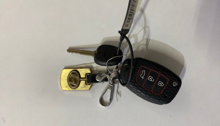 2016 Hyundai Elite i20 SPORTZ 1.2, Petrol, Manual, 48,604 km, Key Close Up