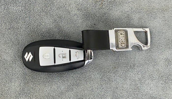 2018 Maruti Ciaz ZETA 1.4 VVT, Petrol, Manual, 37,407 km, Key Close Up
