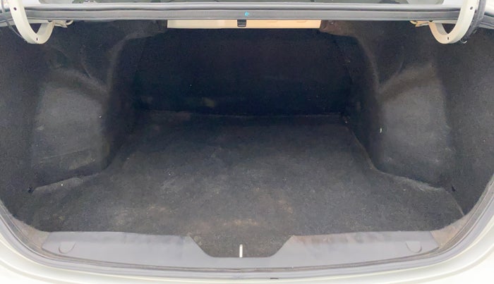 2018 Maruti Ciaz ZETA 1.4 VVT, Petrol, Manual, 37,407 km, Boot Inside