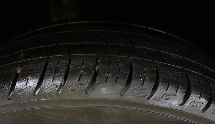 2018 Maruti Baleno ALPHA PETROL 1.2, Petrol, Manual, 75,932 km, Right Rear Tyre Tread