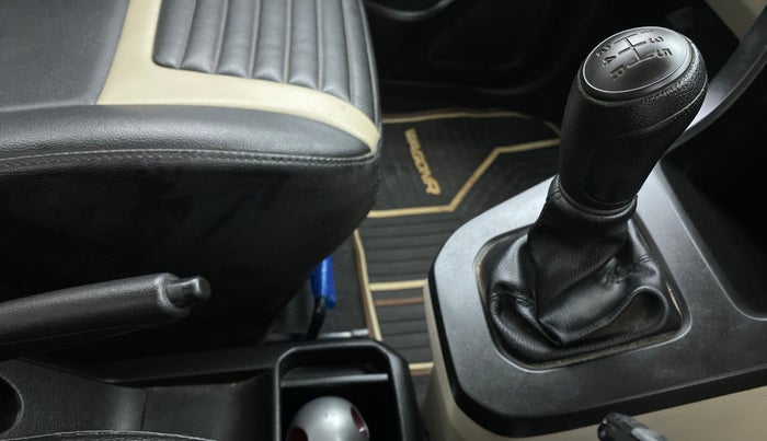 2021 Maruti New Wagon-R LXI CNG 1.0 L, CNG, Manual, 31,247 km, Gear Lever
