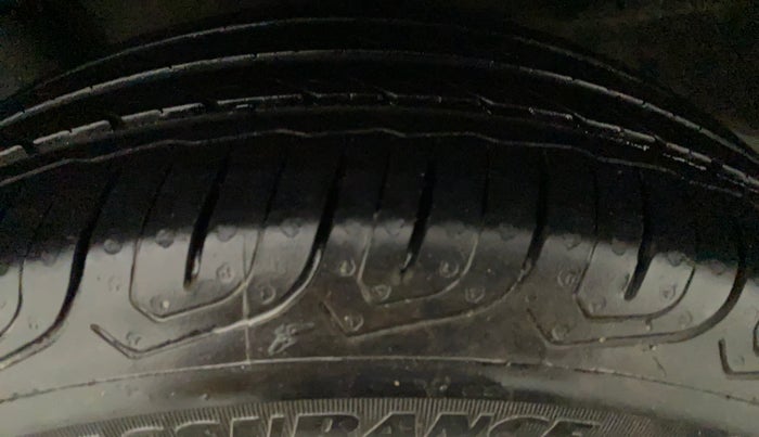 2015 Honda Amaze 1.2L I-VTEC S, CNG, Manual, 56,722 km, Left Front Tyre Tread