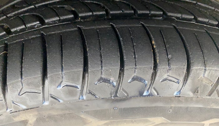 2019 Tata Tiago XZA PETROL, Petrol, Automatic, 1,35,342 km, Right Front Tyre Tread