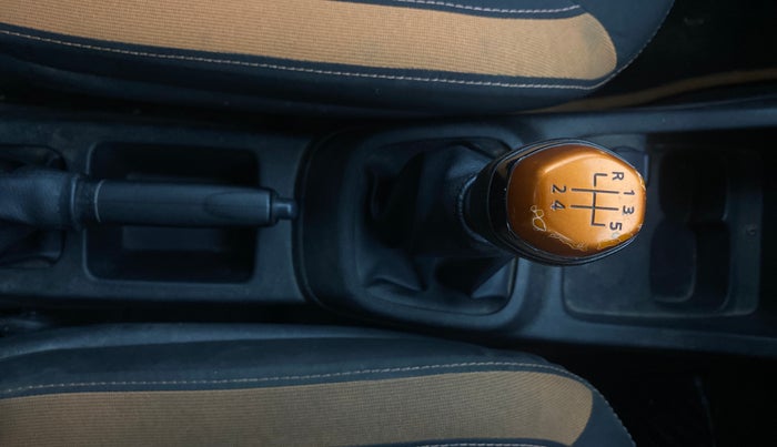 2019 Renault Kwid CLIMBER 1.0, Petrol, Manual, 60,345 km, Gear Lever