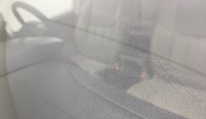 2016 Mahindra XUV500 W10, Diesel, Manual, 33,798 km, Front windshield - Minor spot on windshield