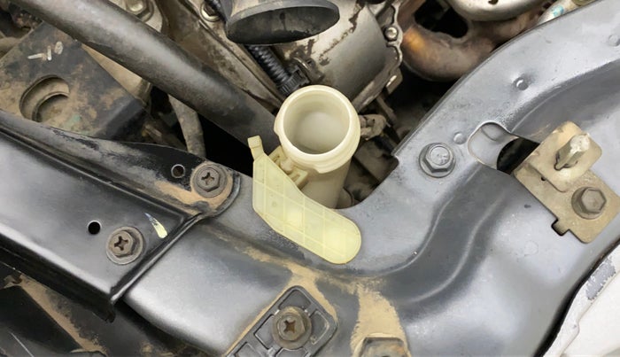 2013 Maruti Swift Dzire VXI, Petrol, Manual, 88,833 km, Front windshield - Wiper bottle cap missing