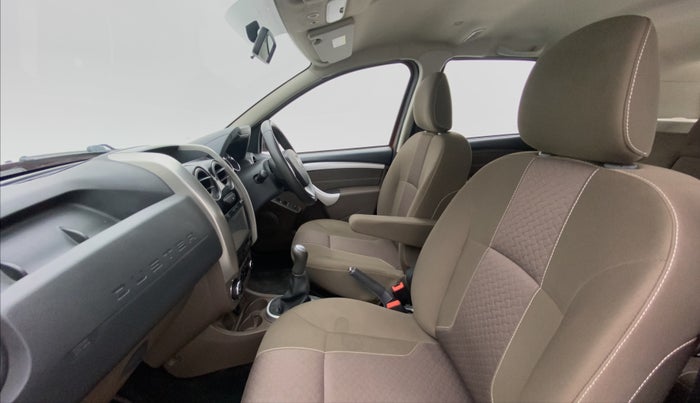 2016 Renault Duster RXZ 85 PS DIESEL, Diesel, Manual, 73,140 km, Right Side Front Door Cabin