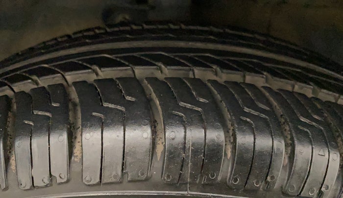 2018 Maruti Celerio ZXI (O), Petrol, Manual, 93,969 km, Right Front Tyre Tread
