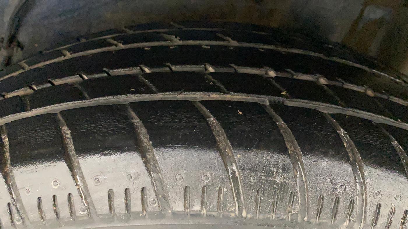 2018 Maruti Celerio ZXI (O), Petrol, Manual, 93,969 km, Left Rear Tyre Tread