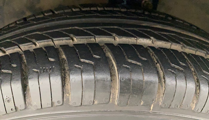 2018 Maruti Celerio ZXI (O), Petrol, Manual, 93,969 km, Left Front Tyre Tread
