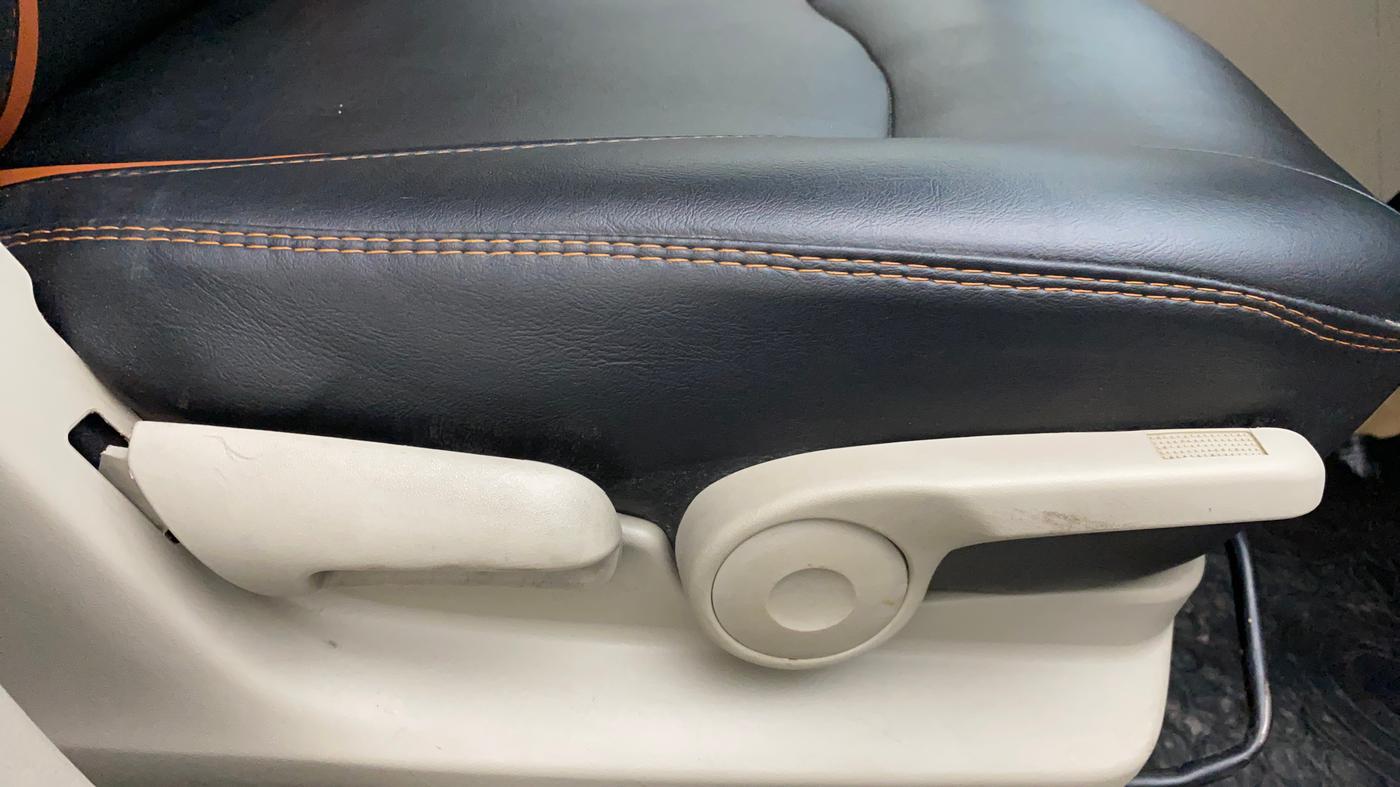 2018 Maruti Celerio ZXI (O), Petrol, Manual, 93,969 km, Driver Side Adjustment Panel