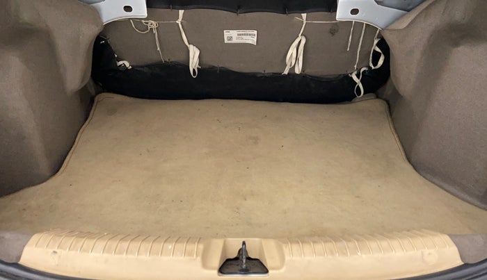 2016 Ford Figo Aspire 1.5 TITANIUM DIESEL, Diesel, Manual, 48,129 km, Boot Inside View